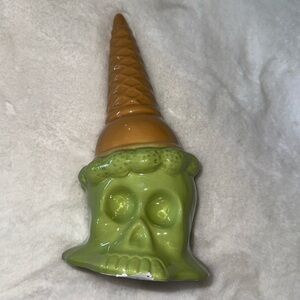 🍦☠️NEW SUMMERWEEN UPSIDE DOWN MELTED ICE CREAM CONES INTO SKULLS☠️🍦